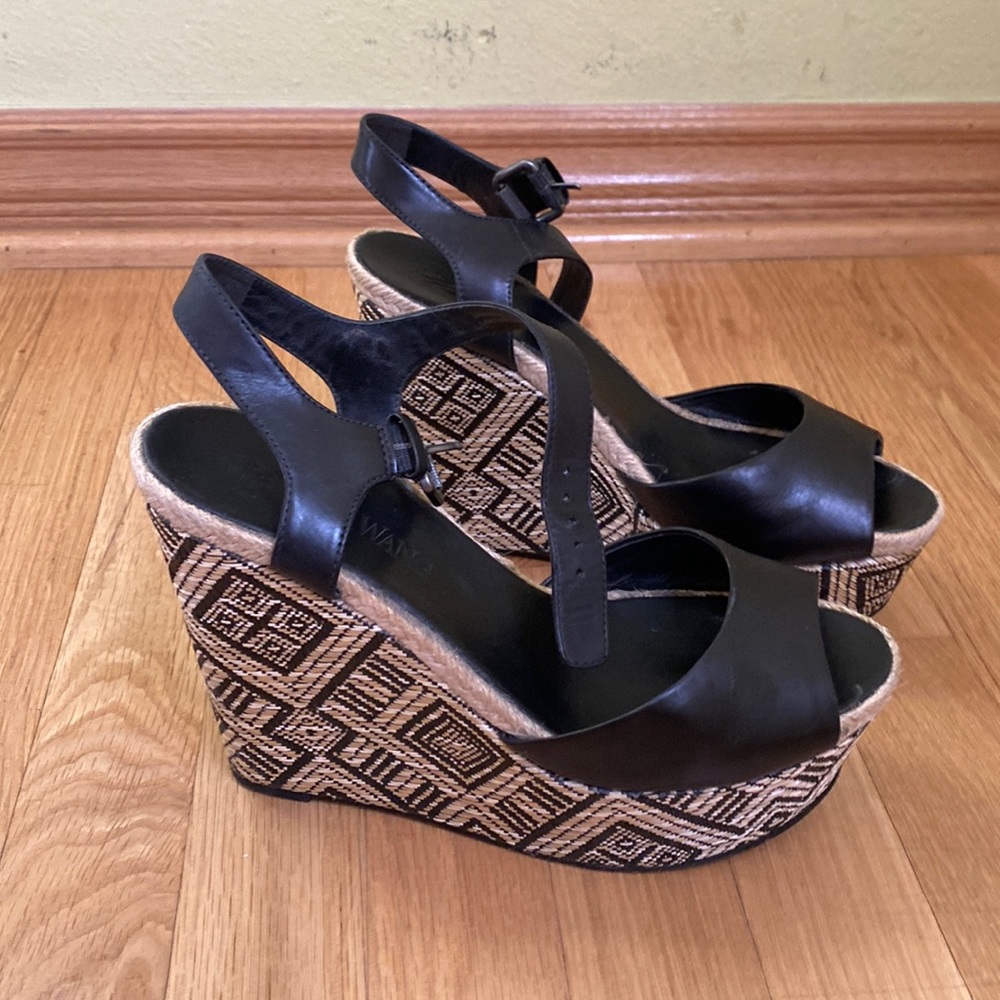 Vera Wang Wedges size 8 1/2